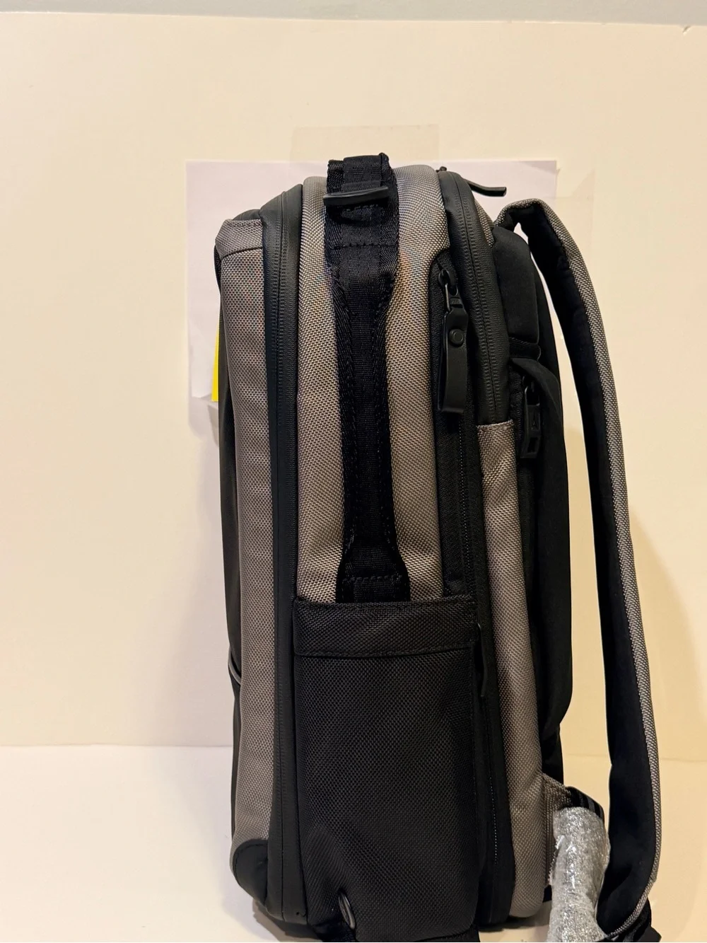 NWT TravelPro Altitude Slim Expandable Travel Laptop Backpack Bag